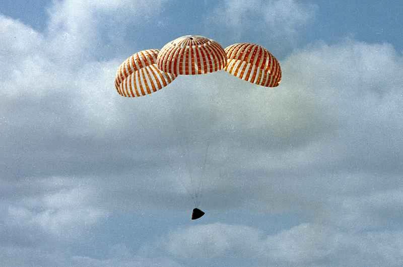 阿波羅號如何無翼飛行