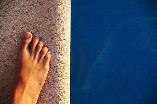 研究發現，每13個人類就有1隻擁有像黑猩猩一樣靈活的腳掌。